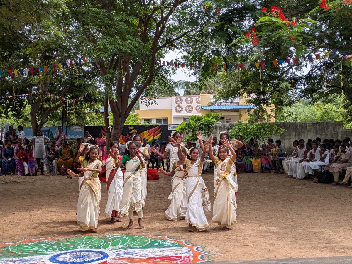 kumar_c2005's tweet photo. The Rotary Club of Madras Besant Nagar proudly celebrated the 80th Independence Day with the vibrant students and staff of Kumizhi Government School.

The day was filled with patriotic fervor as we hoisted the Tricolor, cheered on inspiring student performances.  @RCbesantnagar https://t.co/38Zhi0Yn9J