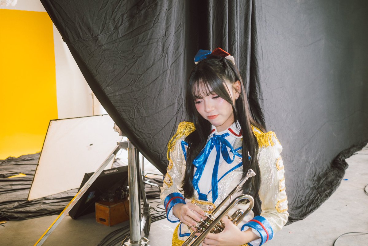 Aralie_JKT48's tweet photo. adek senang adek bisa iny, terima kasih kakak! 🎺🫪🥹✌🏻

#JKT48FajarSangldola #InYlahSaatnya https://t.co/rAFuDomFyl