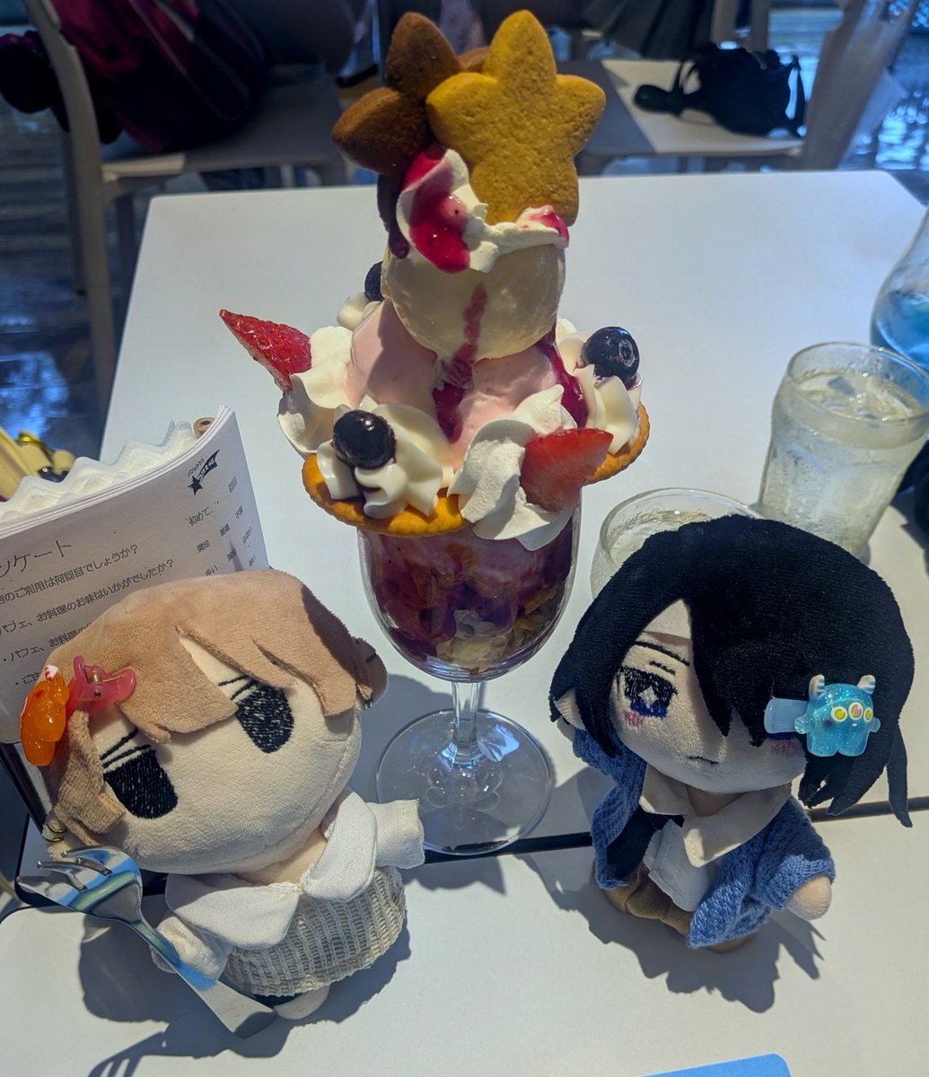 0350_____'s tweet photo. 池袋で星座パフェ食べる♓ https://t.co/QdIUqvrAbJ