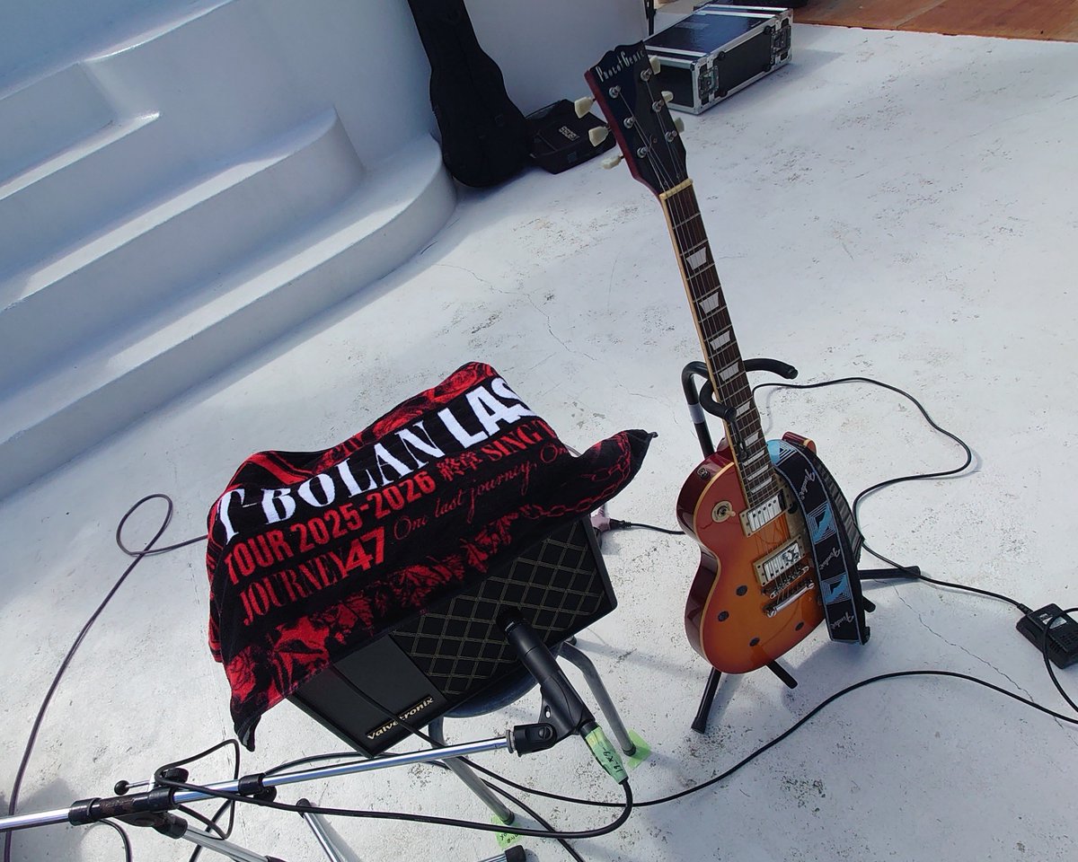 gold7897's tweet photo. サンゴ祭り２日目🎆
本日はギターサポート🎸
よろしくお願いします🤟

最近は本番中に弦を切ることがよくあるから予備のギターは必須www

頑張りまーす✨ https://t.co/KEVdmOkzgP