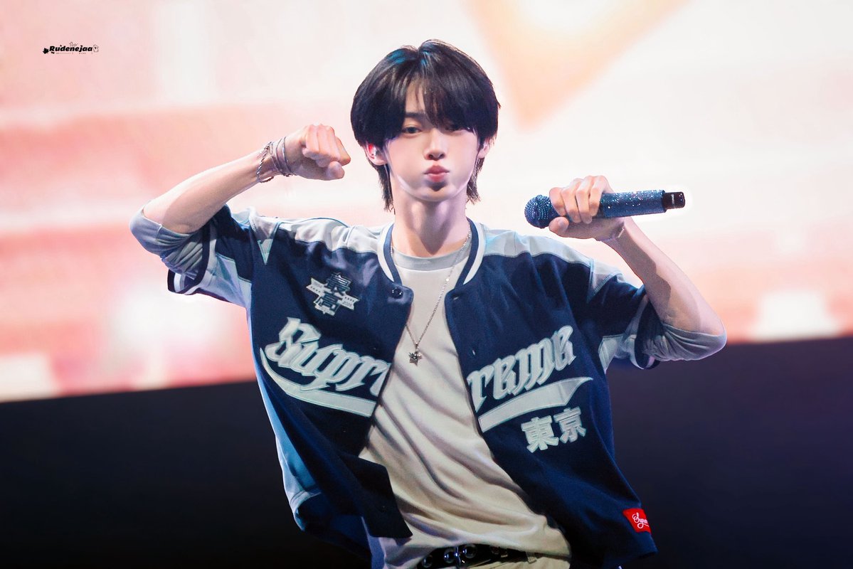 Rudenejaa's tweet photo. 260816 

#韩振 #한진 #HANJIN #ハンジン #TWS #투어스 https://t.co/oUbYSbD9Ew