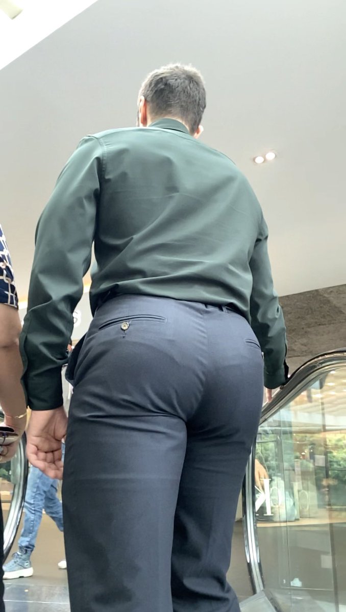 Javier701678255's tweet photo. Que hermoso macho, no dejo de pensar en el y en sus hermosas nalgas!!! #nalgonescallejeros #nalgon #culon #culodemacho #paparazzicallejero #paparazzinalgon #cazadordeculos #cazadordenalgones #menass https://t.co/ugPYcJfPy6