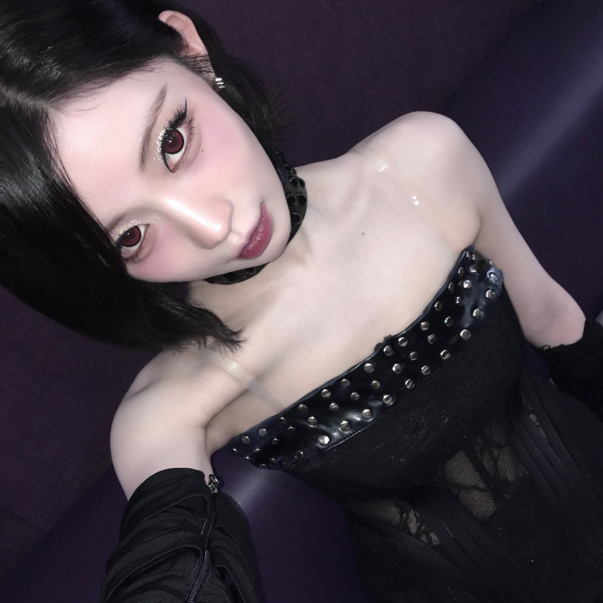 ebamiasa's tweet photo. One tiny bite from me? Totally safe, it wouldn't give you any harm. Unless you want it to leave a m—ark. ❤︎ https://t.co/MNjqbhfQ2a