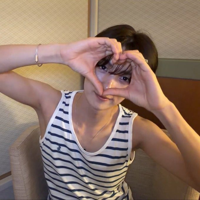 han_only42's tweet photo. @_yuoin 내사랑 십오 생일축하해애~♡ https://t.co/6OQu7umwrS