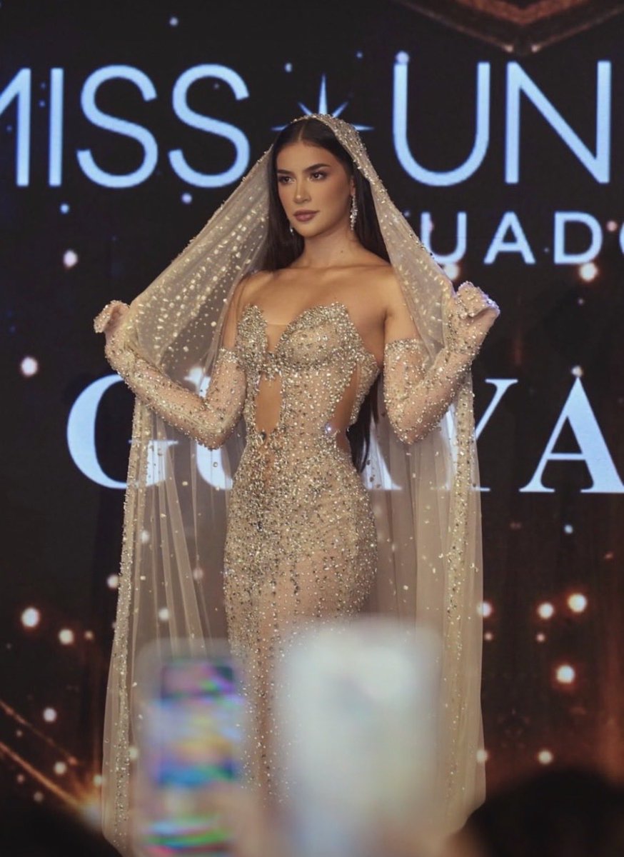 twitt_fredd's tweet photo. Amooo a Dalia y está en el top 5  #MissUniversoEcuador https://t.co/uBwqrQ7uKd