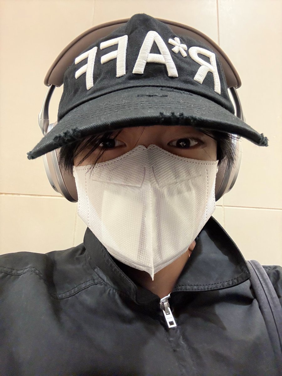 whistlleo's tweet photo. 260816 ald1.official instagram post

🥏

#byLEO

#LEO #리오 #ALD1 https://t.co/hU8bKjogOb