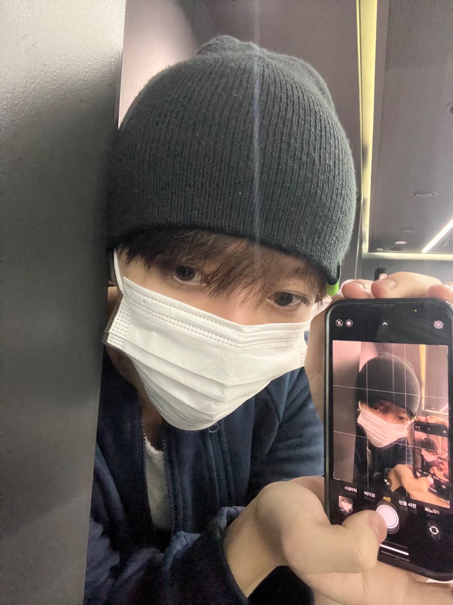 kickflip_jype's tweet photo. 모든 게 신기했지
by #Donghyeon

#SideKick #사이드킥
#KickFlip #킥플립 https://t.co/hofI7PcC7o
