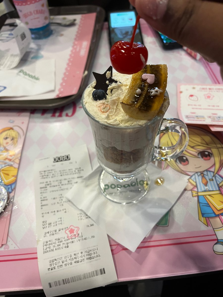 YB_PALADIN's tweet photo. This brings back so many childhood memories! 🥺

#캐릭캐릭체인지 #캐캐체카페 #팝퍼블용산점 https://t.co/ItPrhYvXEO