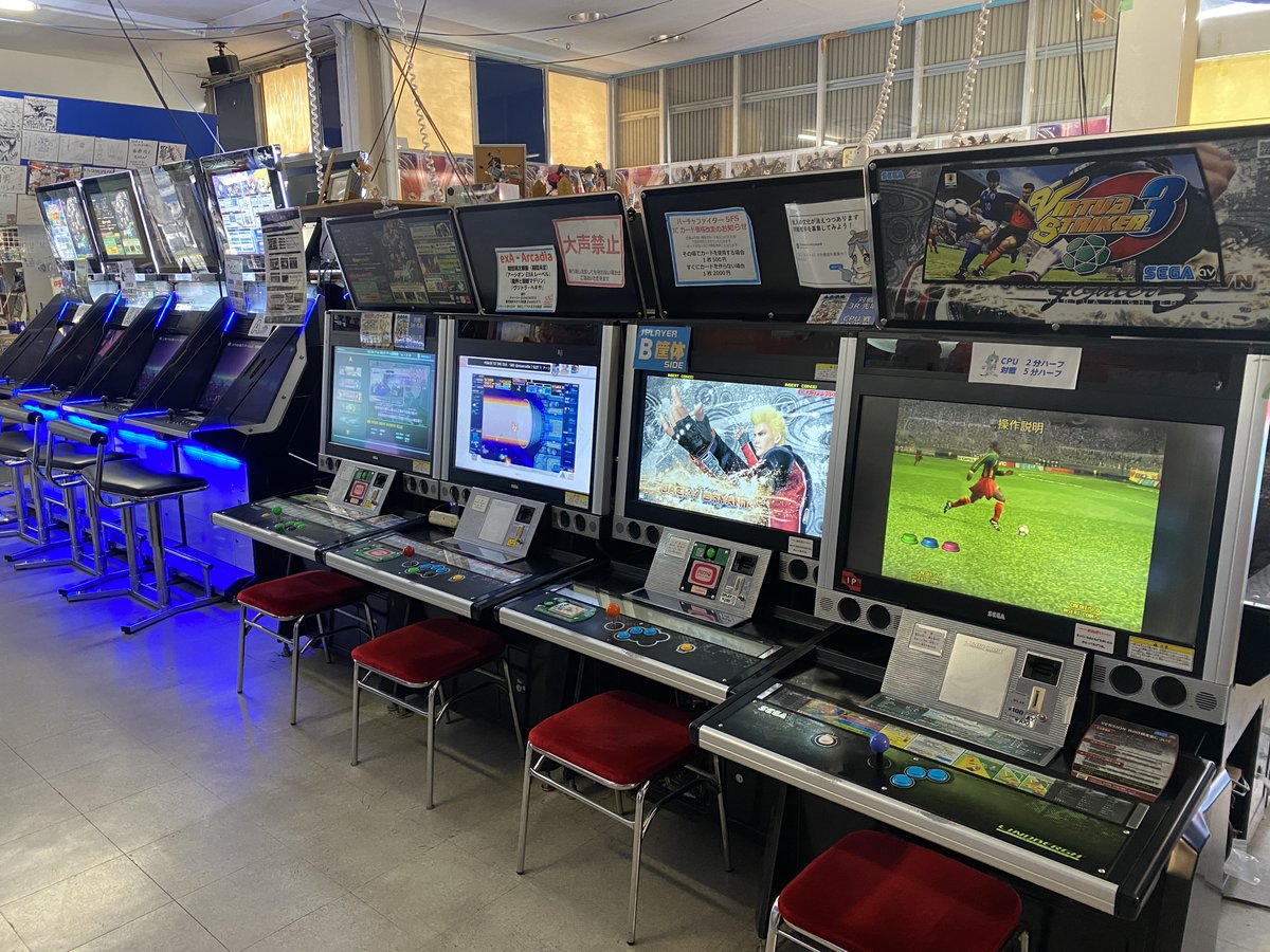 fanta_sistan's tweet photo. To arcade fans around the world: meet Fantasista, an independent arcade in Okayama, Japan, where timeless classic legends and the latest video games live side by side!

Marking our 25th year in 2026 and looking ahead to our big anniversary next year, we just want more people to know we're here.
#Fantasista #Arcade #FightingGame