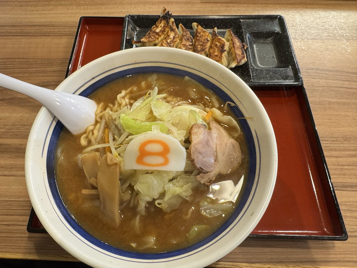 vavanpgo's tweet photo. 金沢で食べたものがすごく美味しくて
帰って来た衝撃で辛さ感じてる https://t.co/ZsiH1mKGI0