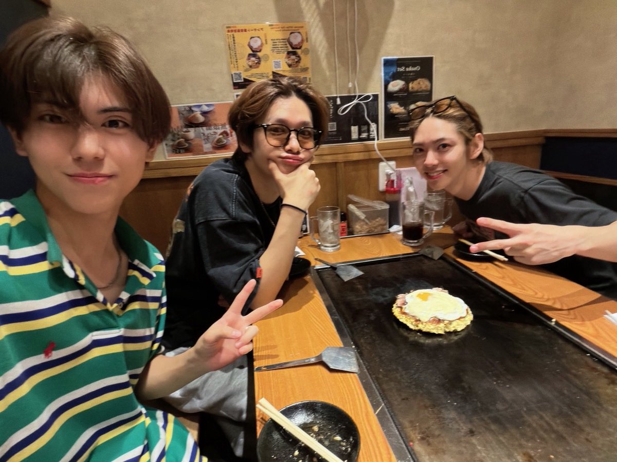 ryoga_ishikawa's tweet photo. 《Division Jam Tour》vol.3

大阪公演ラスト

ご来場誠にありがとうございました！

前回の東京公演から20日ほど空きまして、、本気で待ち通しかったです。。

東京も最高でしたが、大阪もめちゃくちゃ楽しかった🏯🐦‍⬛🍉🐚🦉

この2人とだったらどんなことも乗り越えていけるし、何をしていても楽しめる存在なんだと思いました

次は北海道公演です
ラストもぶち上げていきましょう！

#ヒプステ