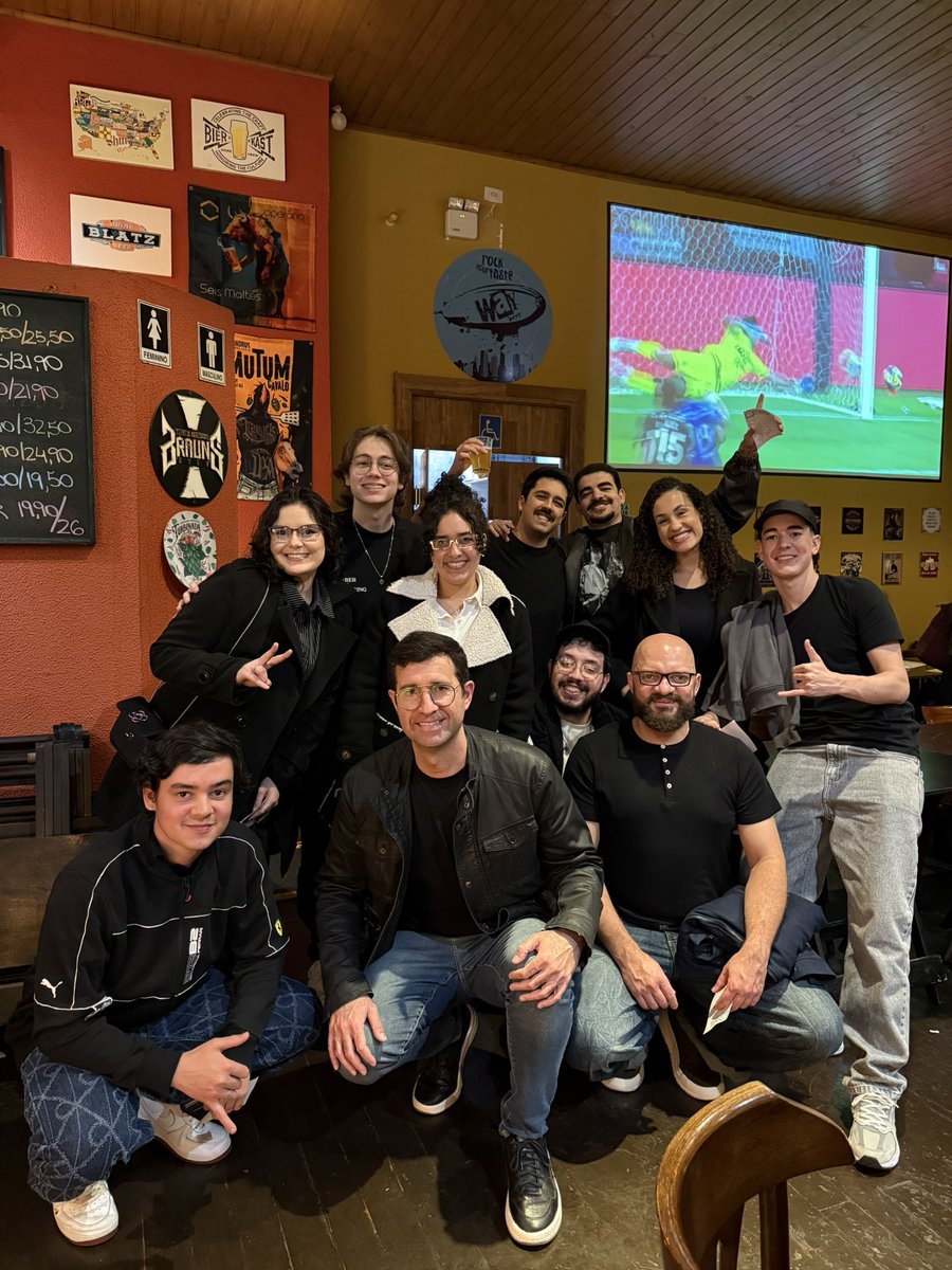 matheuslf's tweet photo. After @codecondev ! Carregou a foto aí? @devmagro @devcelio @ocodista @cxtkarine @felipalds @renatarsilvax @guilherme_grimm (marquem os outros) https://t.co/8raPH2APlh