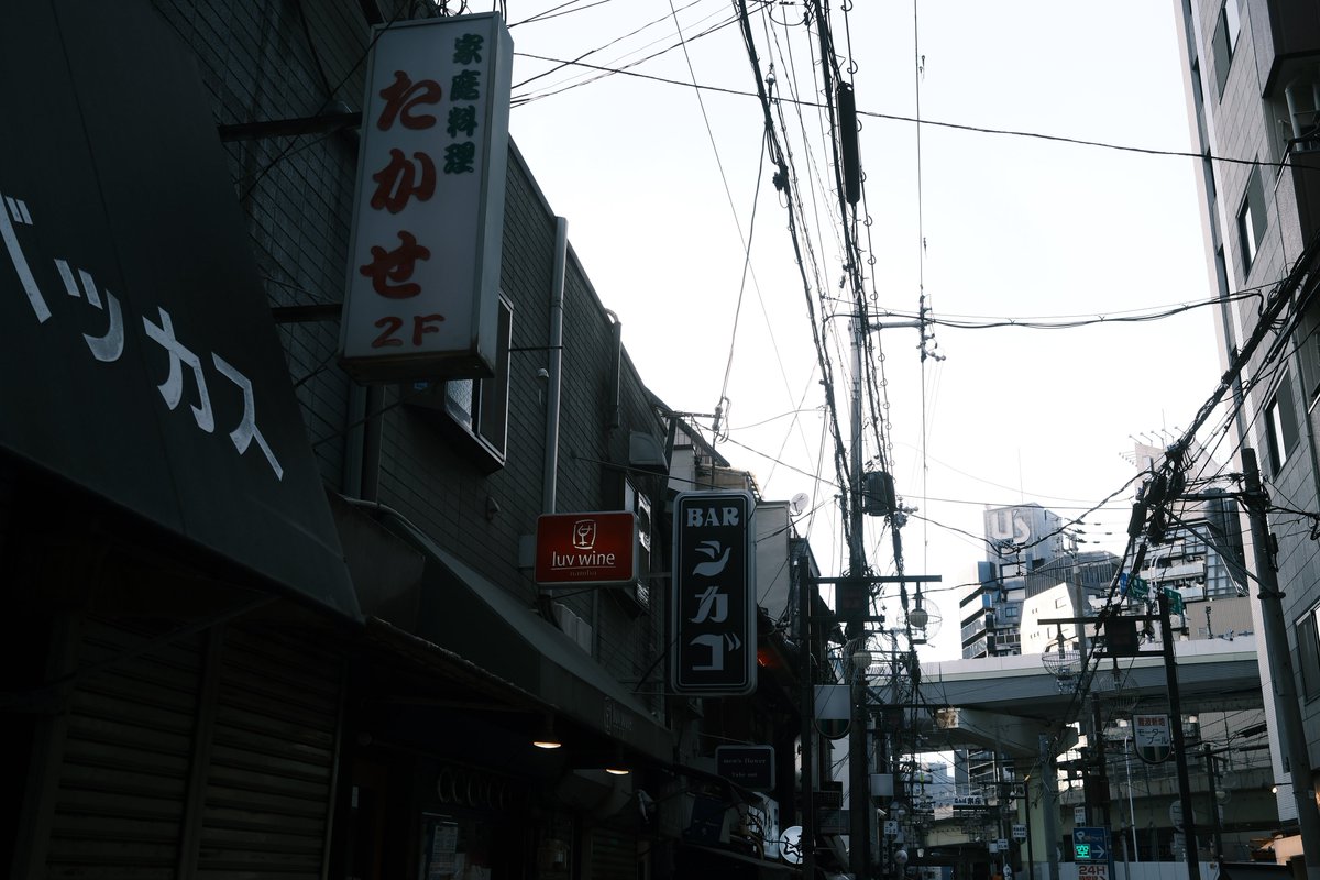 mike0613's tweet photo. #街撮り
#fujifilm_xseries
#X100VI
#クラシックネガ
#大阪 https://t.co/WqJmv5OBLA