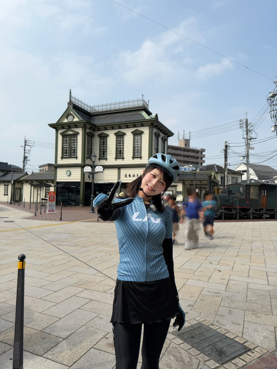 ogi_hana_'s tweet photo. テレビ東京「チャリ飯旅11」

【≠MEと行く夏の愛媛県松山市・絶景＆ひんやりグルメ満喫自転車旅】

本日16時〜放送です ⭐️

松山市の街を楽しみながら
移動は全部自転車…！🚲

美味しすぎる松山グルメも
沢山いただきました 🍊🫧

皆様ぜひリアタイお願いします ♪ https://t.co/C2wnnacQKi
