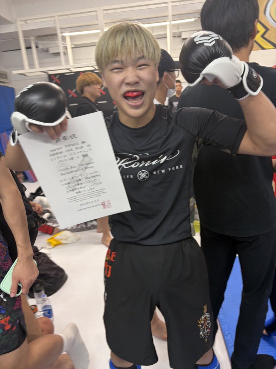 anXYoE5GWM59654's tweet photo. アマチュアパンクラス優勝しました！
応援してくださった皆様ありがとうございました！
まだまだ未熟ですが応援の方を引き続きよろしくお願いします！ https://t.co/310ZIgg8Iz