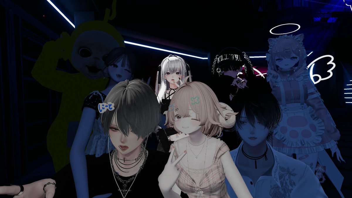 p33030e_VRC's tweet photo. めっちゃ楽しかった〜！！
みんなと一緒に行けてよかった🌻
のんだくさいこう🌞🫶

#CLUBNONDAKU https://t.co/kC6nrma85V