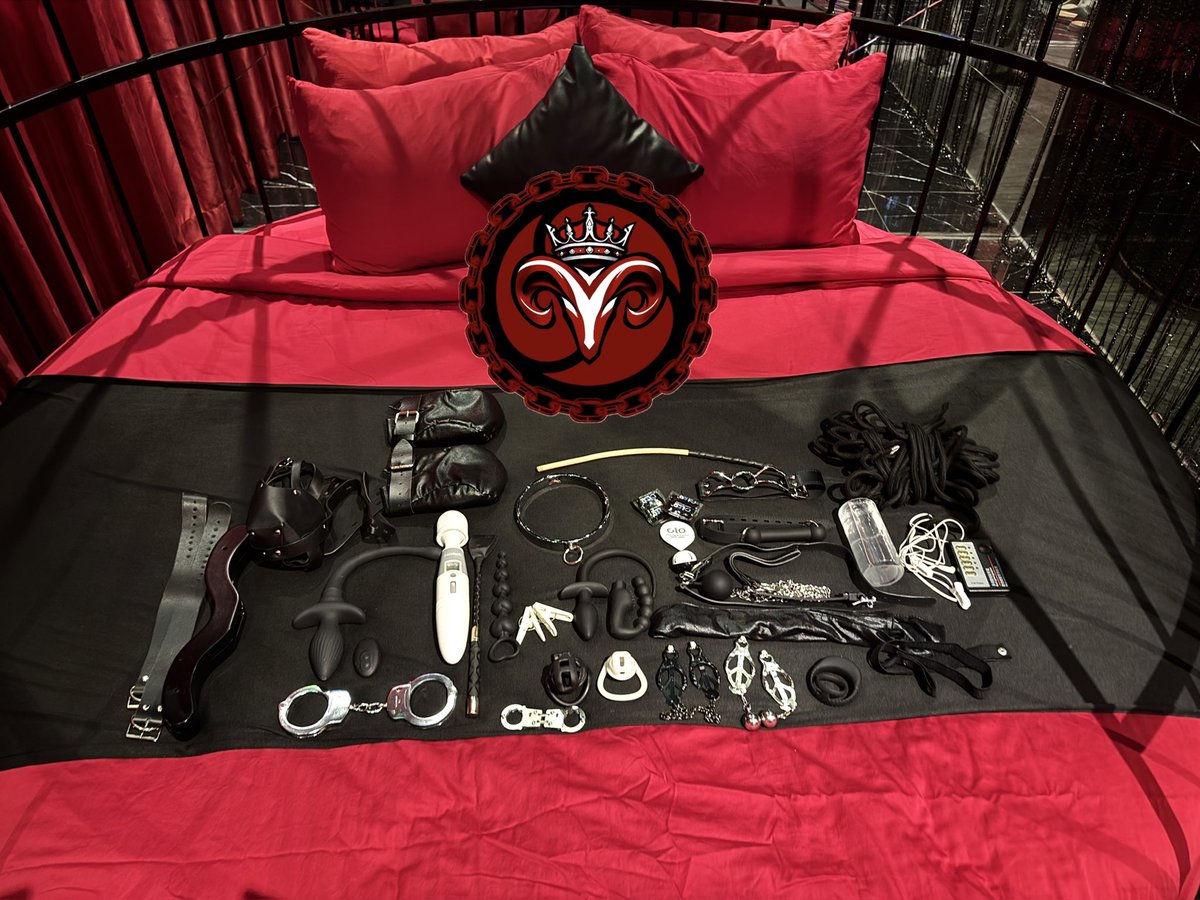 TTboss7193's tweet photo. Ê hề nhiều 🙄❤️ 

#BDSM ❤️ https://t.co/msp8xzxdPH