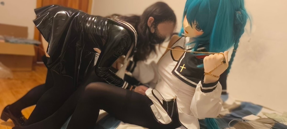 BMSSM1's tweet photo. 娃聚但是本体也拍了，至于变娃以后的内容有点不能发✘ https://t.co/PyD8salXnx