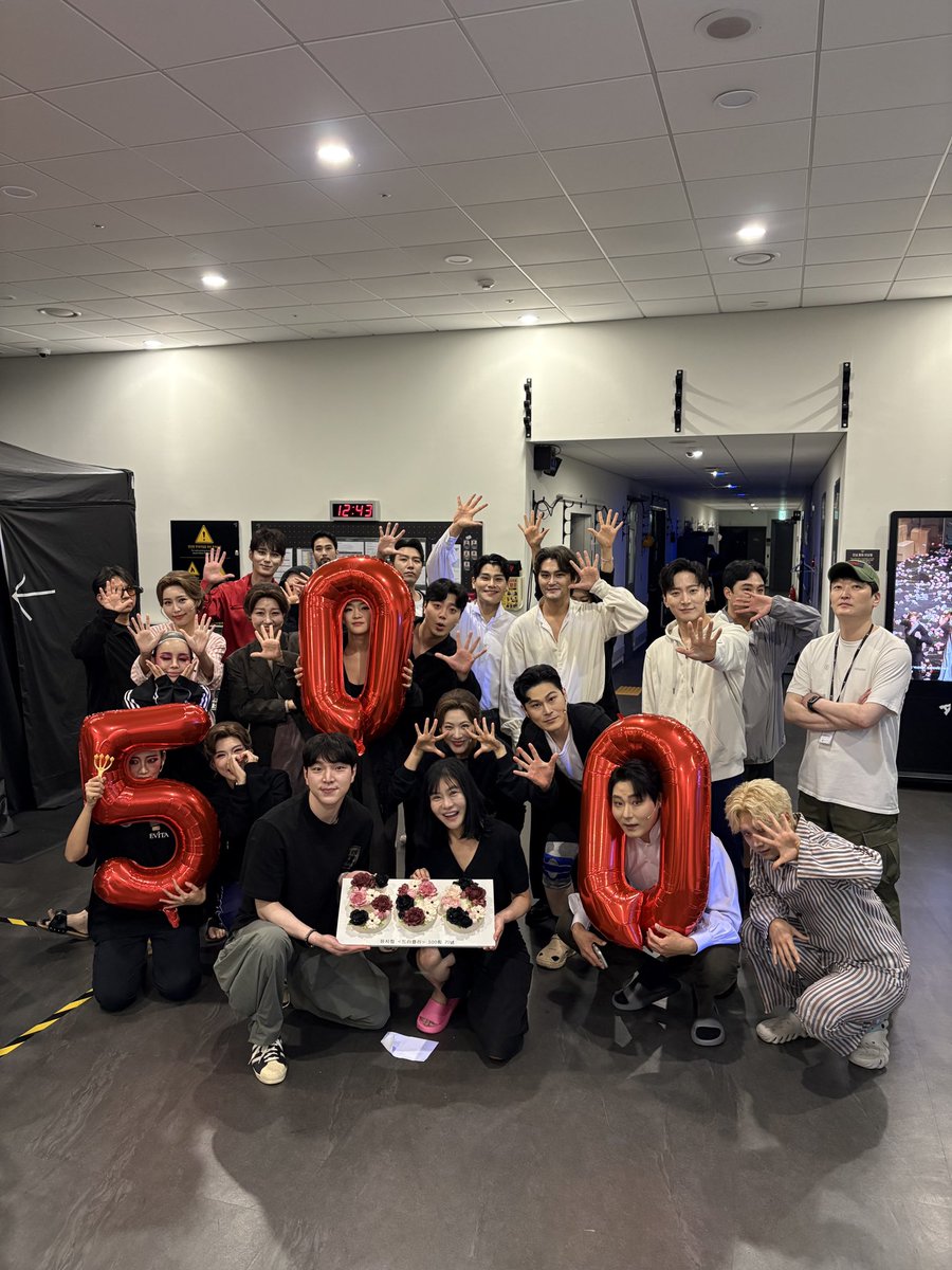 od_musical's tweet photo. #뮤지컬 #드라큘라

𝟓𝟎𝟎𝐭𝐡 𝐏𝐄𝐑𝐅𝐎𝐑𝐌𝐀𝐍𝐂𝐄🌹

2026.08.16(일) 13:00
뮤지컬 <드라큘라> 500회 달성🎉

함께해 주신 모든 관객분들께 감사드립니다🙇

심장을 멈추고 선택한 운명적인 사랑
𝐃𝐑𝐀𝐂𝐔𝐋𝐀 : 𝐓𝐡𝐞 𝐌𝐮𝐬𝐢𝐜𝐚𝐥

#NowPlaying
#LG아트센터서울LGSIGNATURE홀 https://t.co/WEPLuMet4K