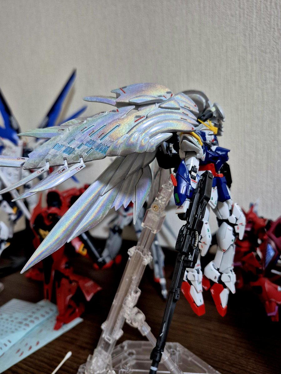 NAGO7500's tweet photo. RGウィングガンダムゼロカスタム
ほろ綺麗だな🌸
 #ガンプラ
＃ガンプラ好きと繋がりたい
た https://t.co/Iu43tPQyCW