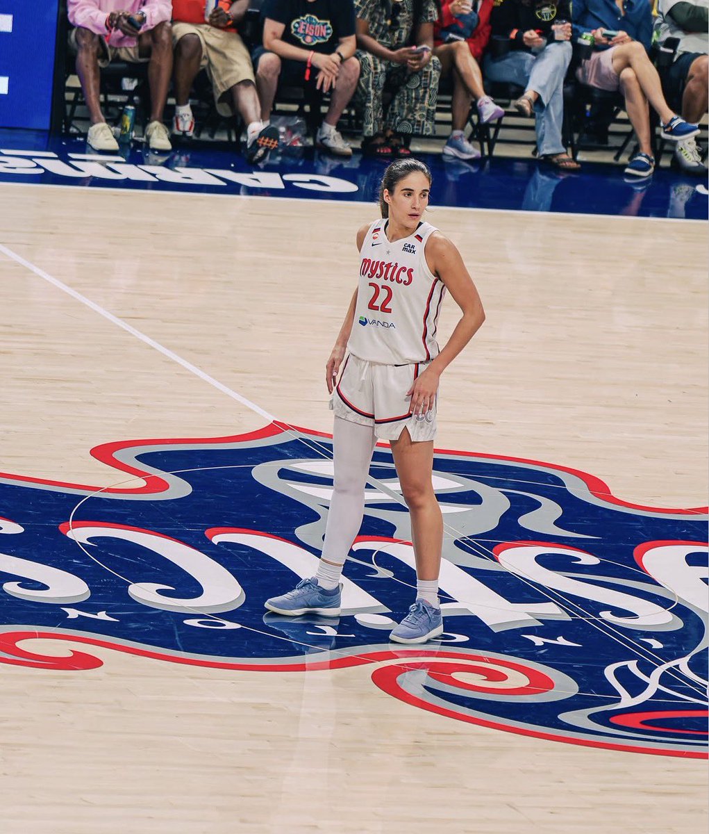 MysticsNews's tweet photo. Sonia Citron since the All Star break:

17.5 PPG
4.9 APG (2.45 AST/TO)
4.1 RPG
2.0 STK
48.0% FG
45.7% 3P
61.9% TS

🔥 https://t.co/dBFD55d8jO