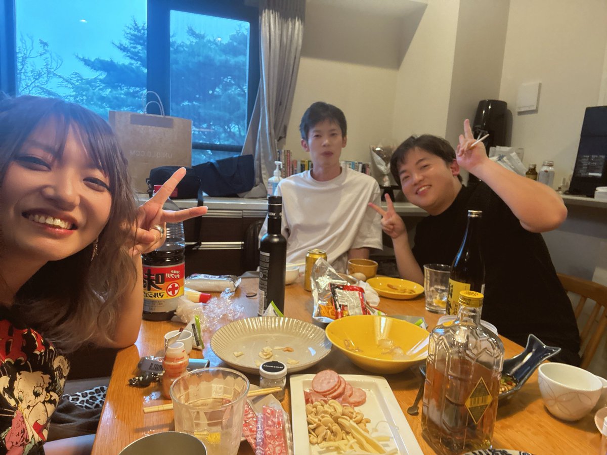 MahjongGeek's tweet photo. お盆休みも最終日。仕事も休みも予定詰め詰めにして全力疾走しました。とてつもなく楽しい一週間だったぁ😭
遊びに来てくれた方々、差し入れやお土産くれた方も、我々家族と遊んでくれた人達も本当にありがとうございます‼️

元気に12:00オープン‼️ https://t.co/sgK1cgzdnP
