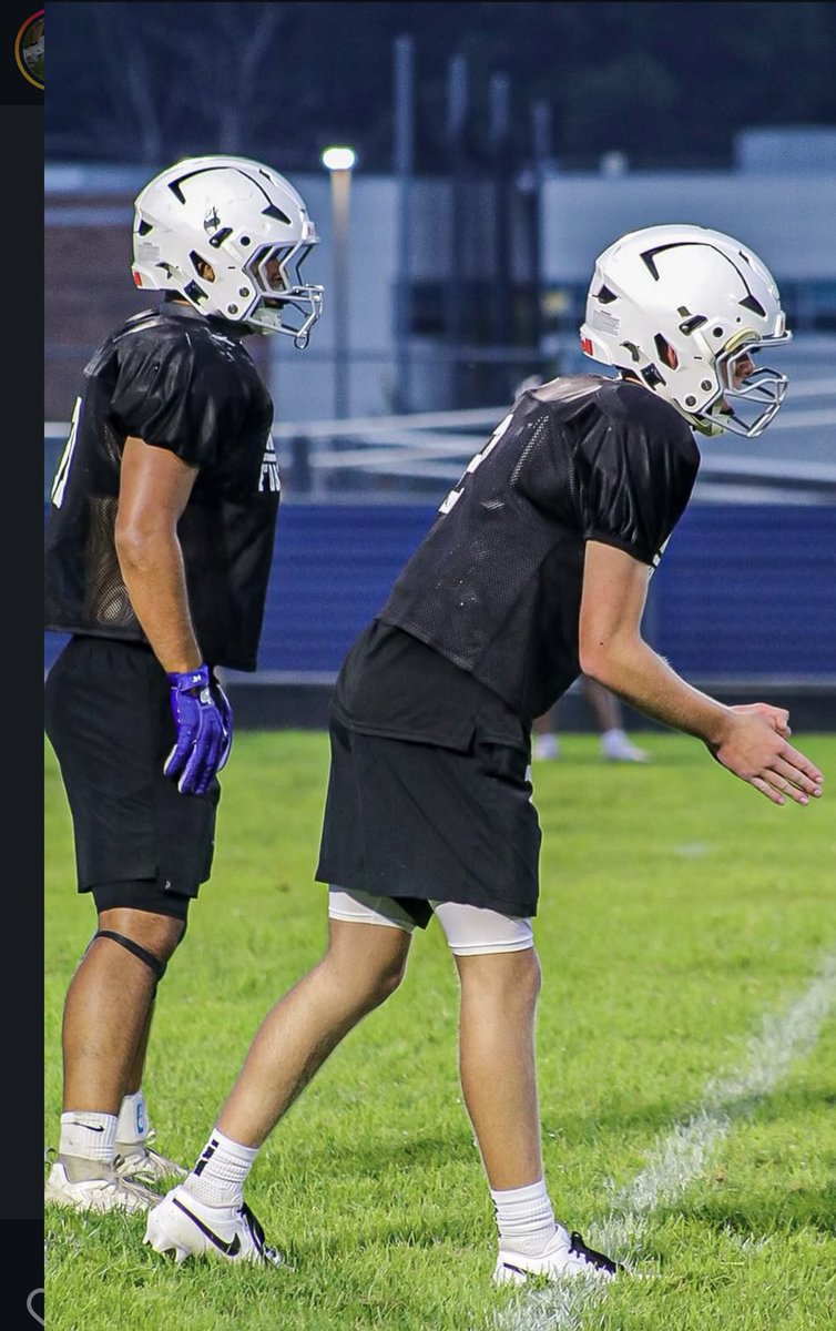 ostrowski3442's tweet photo. Counting down the days 🕰️ 🏈 https://t.co/bLIpsjGJrP