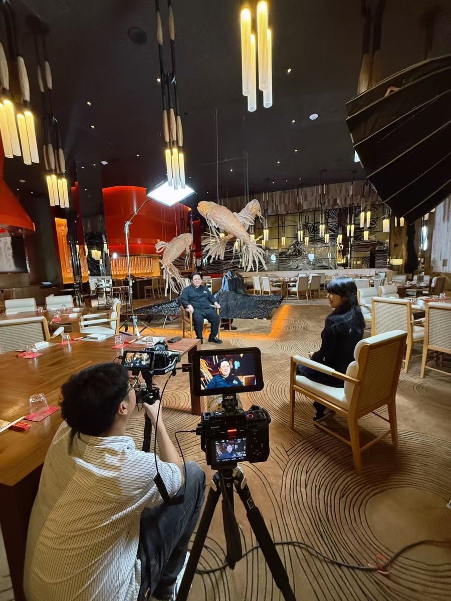mJarsaniya's tweet photo. Just checked in at the hottest variety show filming site today! Every second is full of laughter and surprises, this trip is so worth it https://t.co/CQh3Ho2yJJ