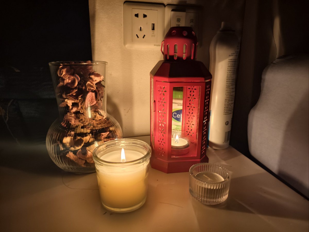 jesusdelpazo's tweet photo. Today’s small win: lighting the first candle of Diwali with my favorite person  Grateful for all the light and love ahead! https://t.co/zlajF6LLFw