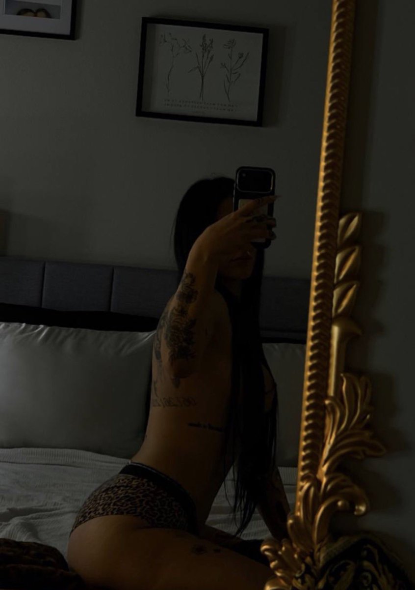 prettyliess25's tweet photo. why haven’t you gotten content from me? come play😈

#onlyfansgirl #nsfwtwtًً #selling https://t.co/IcJSG2fl0E