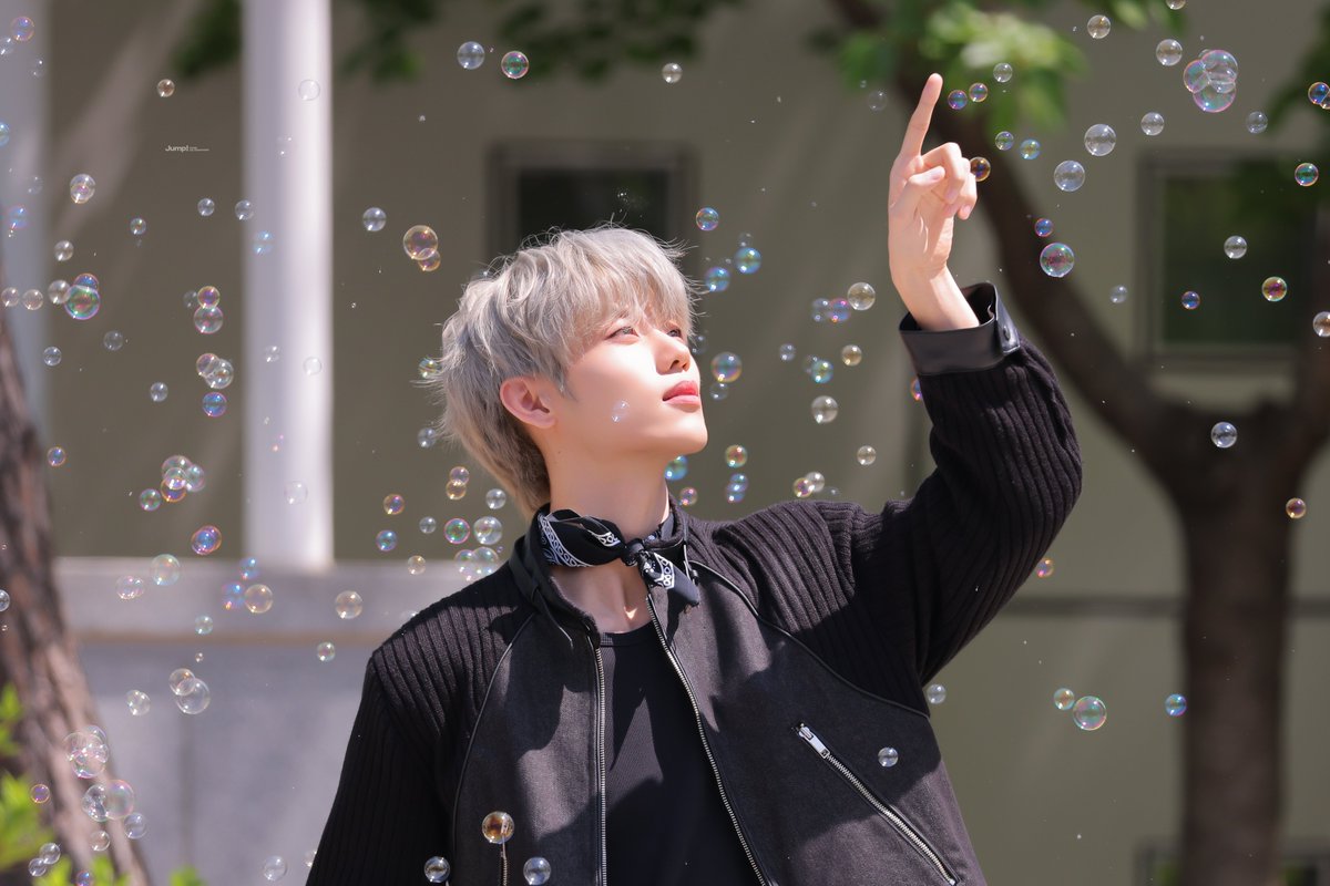 LetsJumpHigh's tweet photo. 260425 #이정현 #LEEJEONGHYEON #EVNNE https://t.co/JbblPhYEvE