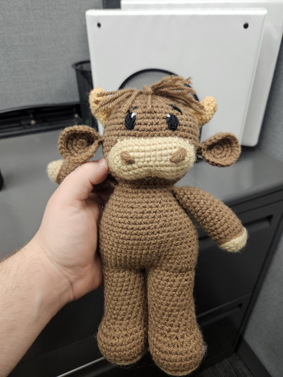 SleepySolo2's tweet photo. First time doing detailed eye embroidery with the white glints and finally figured out how to do doll hair.

https://t.co/7A88KtN1f2 https://t.co/VCKBhOrIQU