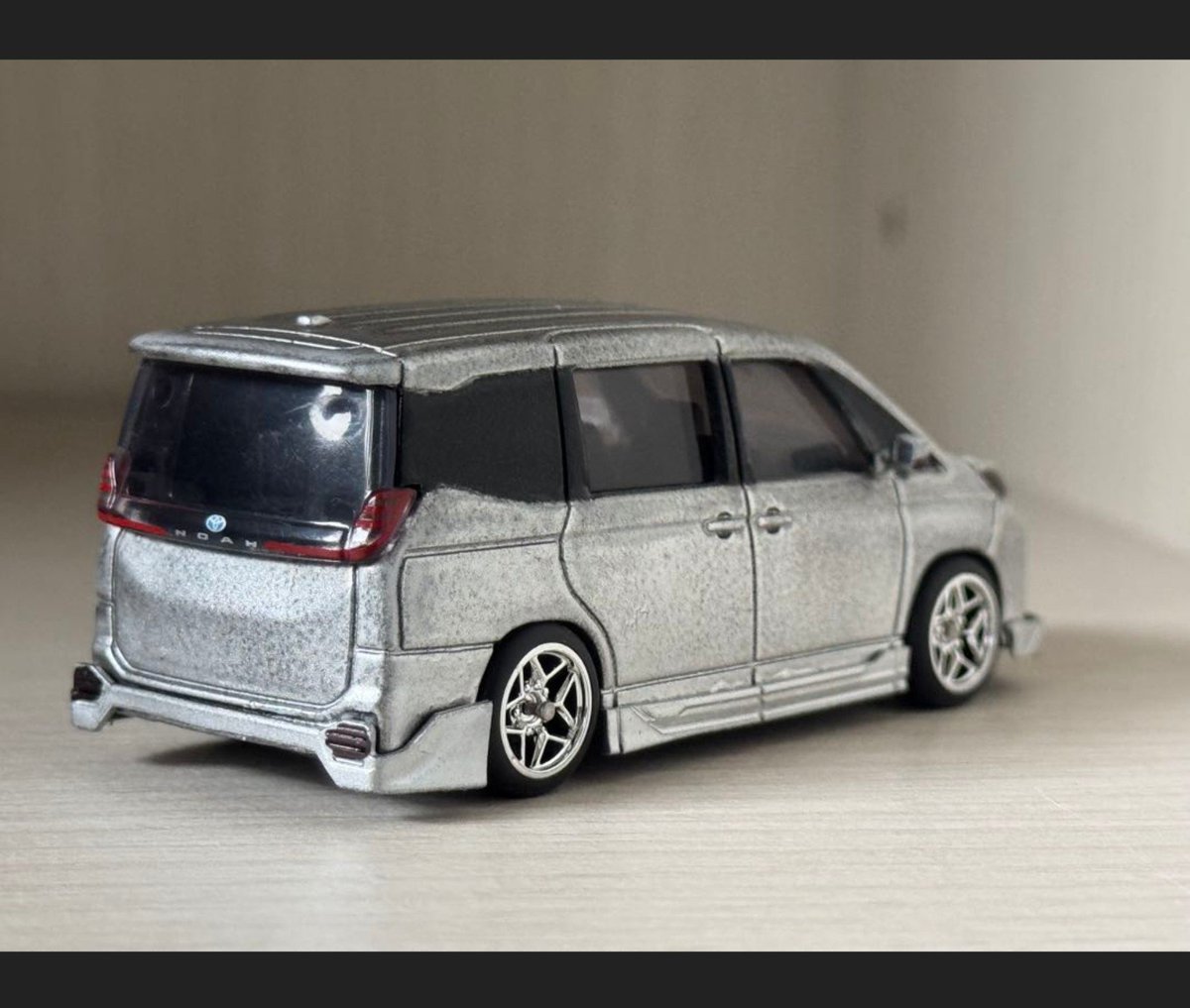 bonokoubou's tweet photo. お客様製作レビューです😀

現行モデルのエアロデザインって結構大変で、ある程度は塗装での塗り分けも大事ですが

シンプルカラーで
細部の塗り分けもきちんとされてます😀
追加でノア用エアロも買っていただきました😃

#ヴォクシー
#トミカ
#ミニカー
#ミニカー改造 https://t.co/q57IG95Z6D