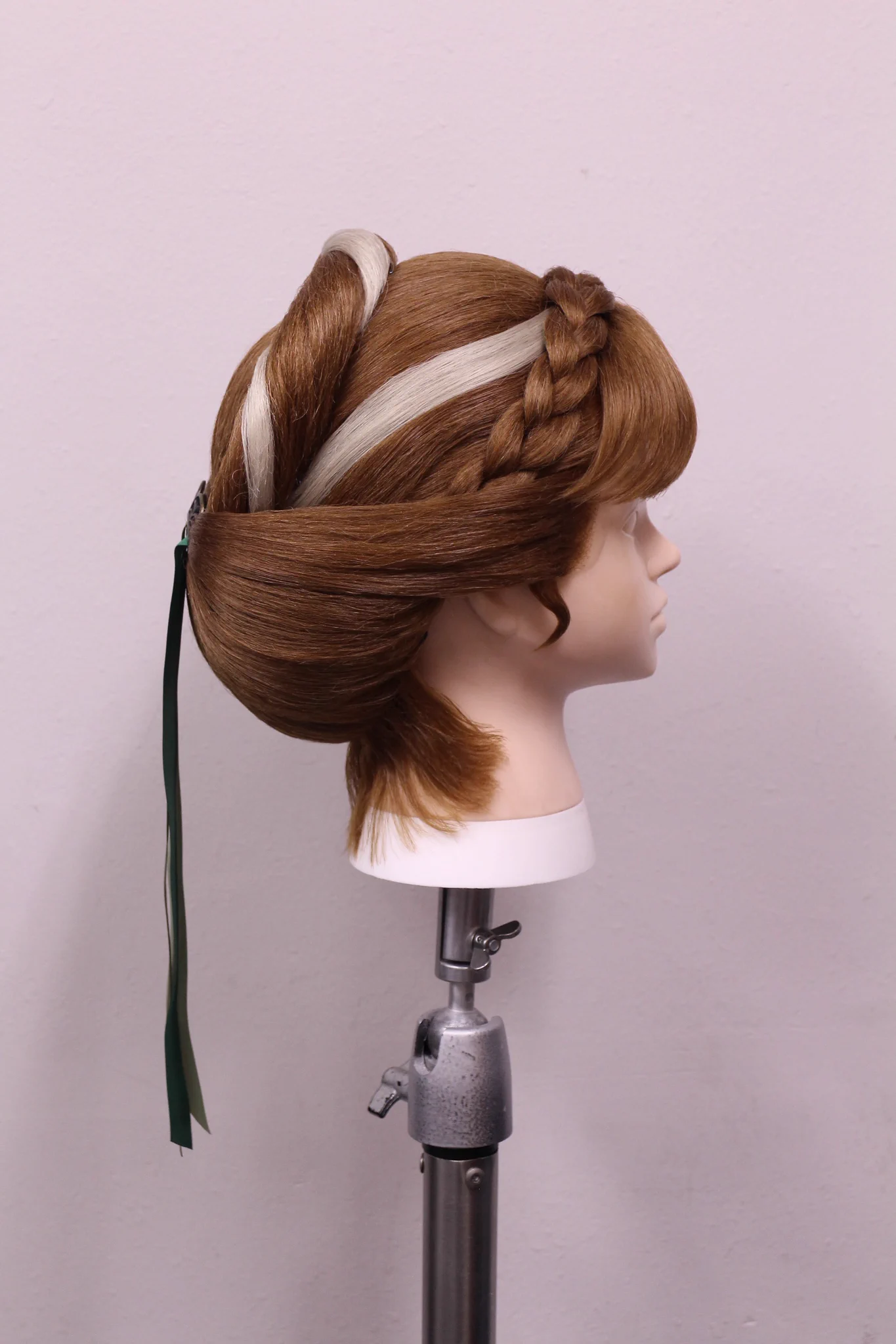 fuwat_wig na platformě X: „アナと雪の女王/アナ、エルサ(戴冠式) 風