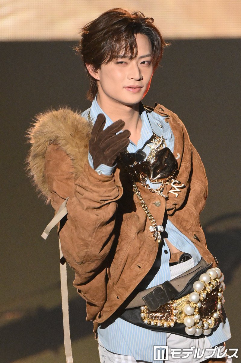 modelpress's tweet photo. 【🧡TGC松山2026🧡】

ACEes浮所飛貴、ヌーディーメイク×肌見せで色気放出 大ぶりベルトおしゃれに着こなす✨️

📸高画質写真
https://t.co/HKc9vjKMLP https://t.co/rAauCh8FTS