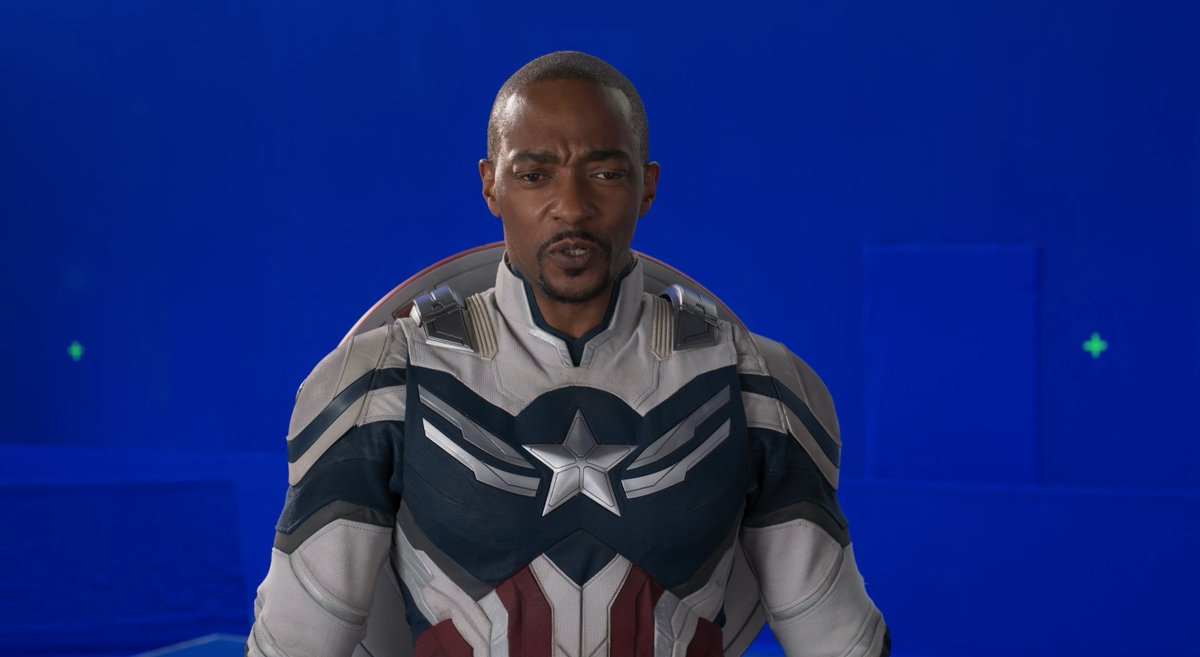 UpdatesCAP4's tweet photo. Captain America stuns in the white suit for the 'AVENGERS INFINITY DEFENSE' attraction at Avengers Campus https://t.co/eE86nd7fke