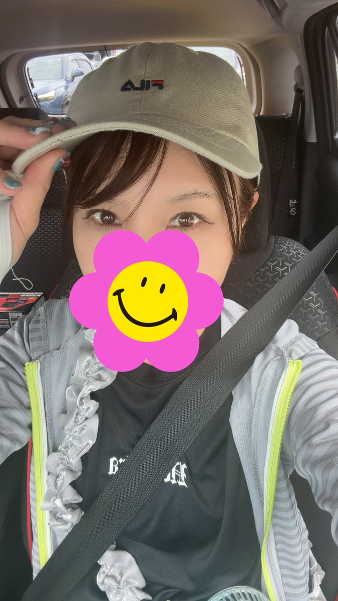 menestierapi's tweet photo. 💅→🎾（イマココ）→洗濯機
朝からバタバタで既にチカレタ https://t.co/mQK0ZbsRfh