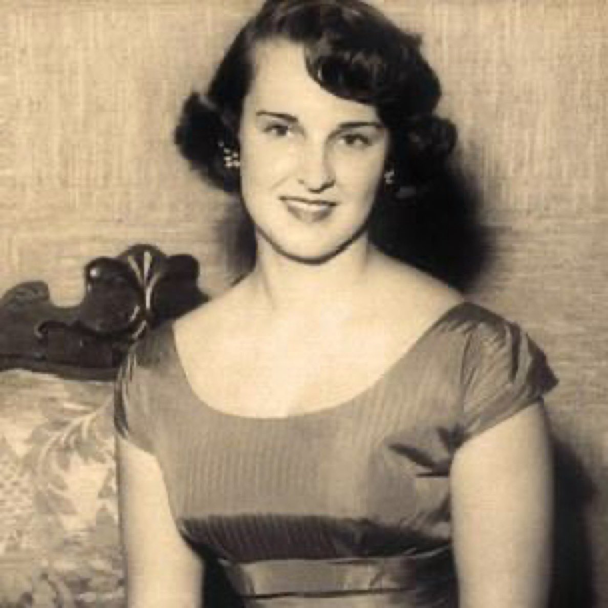 madonnasoldmore's tweet photo. 68 years ago today, Madonna Louise Ciccone released Madonna Louise Veronica Ciccone. https://t.co/UBBu3rNyp3