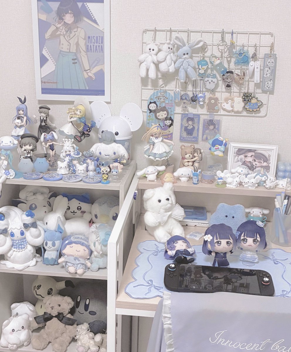 pukarium's tweet photo. 水色オタクの部屋 https://t.co/xrsPF6dstC
