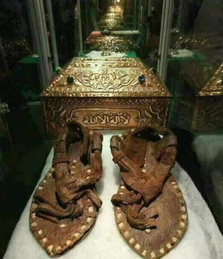 Onsi41's tweet photo. فِدَاکَ اَبِیْ وَاُمّـِیْ وَرُوْحِیْ وَقَلْبِیْ یَاسَیِّدِیْ یَارَسُوْلَ اللّٰہِﷺ️🌹❤️🌹 https://t.co/768HngViO5