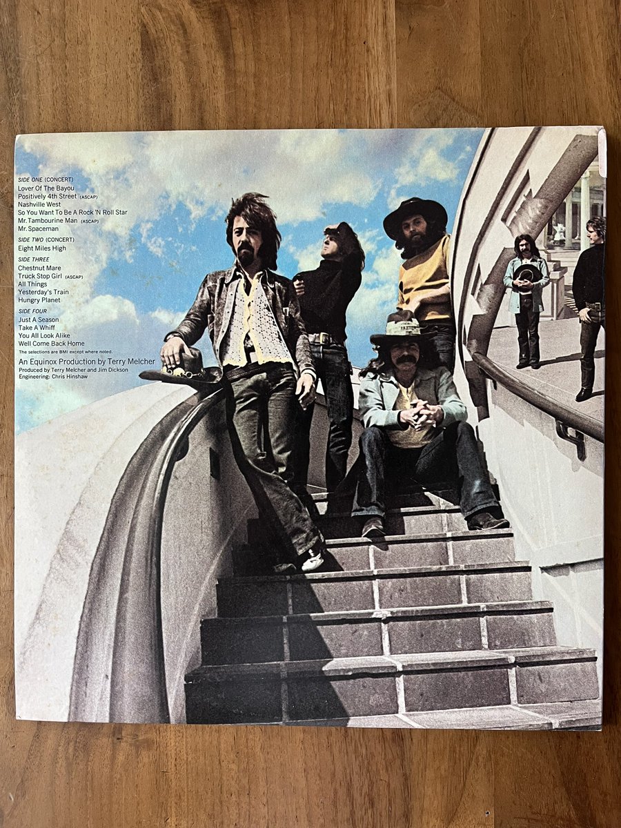 HotelFarewell's tweet photo. The Byrds – (Untitled)

1970年発表、米オリジナル
9thアルバム、2枚組で一枚目がライブ盤でこれまでの曲を収録、二枚目がスタジオ盤
後期の名盤 https://t.co/nFQ7HEupvu