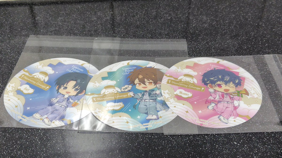 C0531sa's tweet photo. 【交換】アイナナ カフェ
Harmony Lounge アニカフェ アニメイトカフェ コースター

譲)　一織　龍之介　百

求)　楽

本日(8/16)池袋15:00位まで手渡し優先。
22日23日幕張の手渡しや郵送も可能です。
検索からでもお気軽にお声がけください。 https://t.co/RjQVPvzqwg