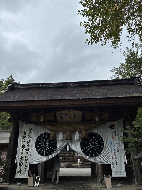 MA71665045's tweet photo. お疲れ様です(^^)

#イマソラ
#熊野本宮大社 https://t.co/sKhJSaaagw