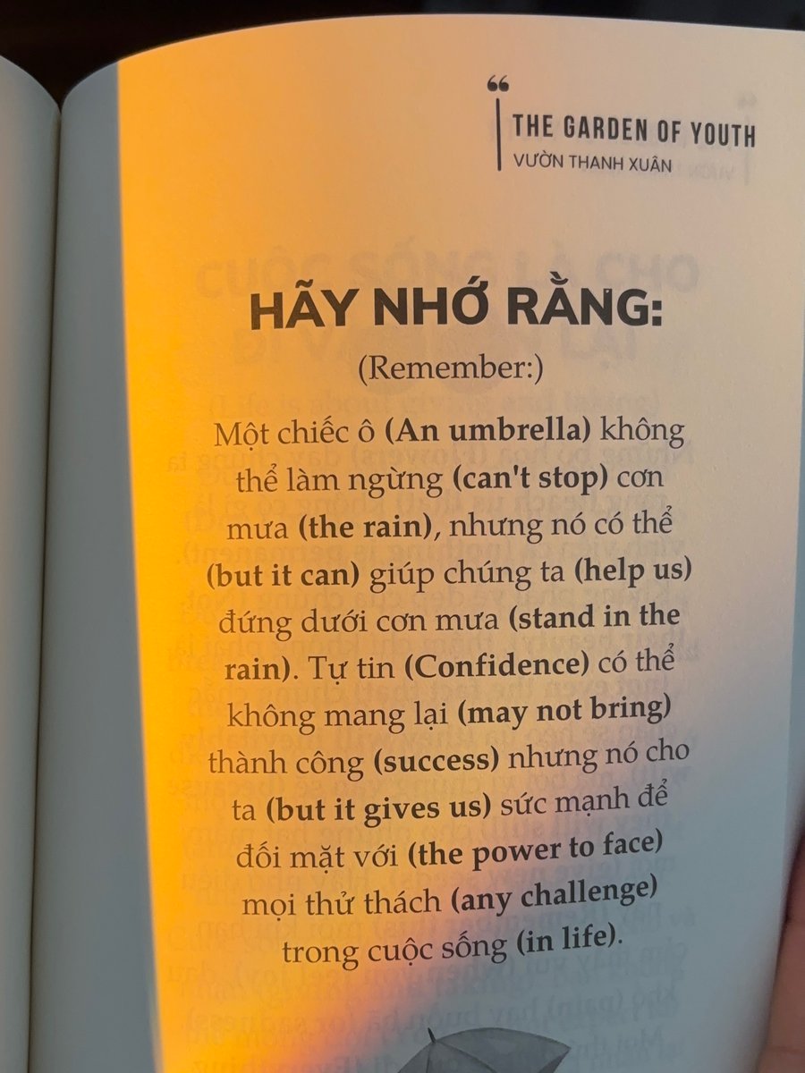 graychristine07's tweet photo. Vừa học tiếng anh vừa đọc sách The Garden Of Youth 
Ưu đãi combo sách song ngữ tiếng anh hot nhất tháng này 
Thông tin chi tiết để đặt sách hoặc chấm để hỗ trợ bạn ngay https://t.co/7FIO6NVuO7