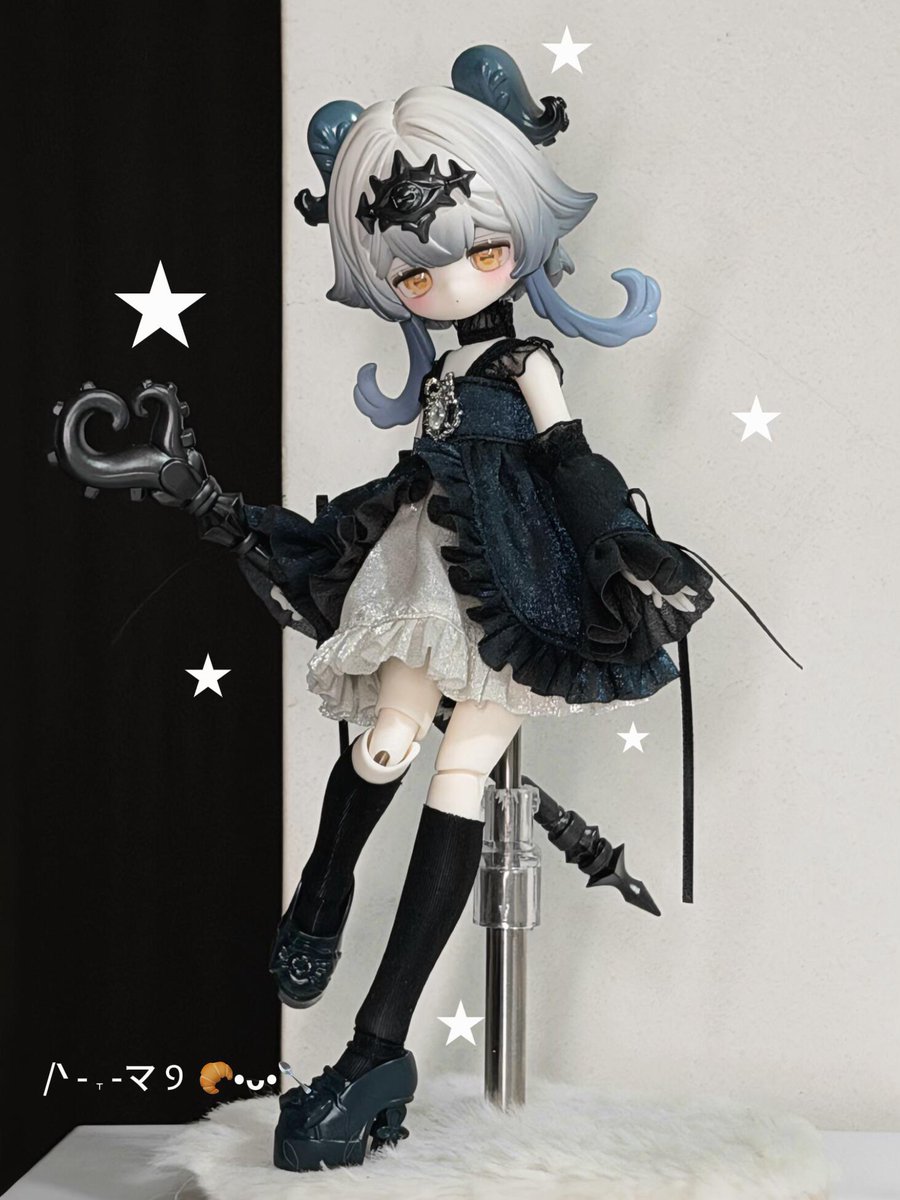 hermeow_shop's tweet photo. 🆕ブラインドドール新作速報🆕
「不可食用人形（Inedible Doll）」社より、待望の正統続編となる1/8スケールBJDブラインドドールシリーズ
「ルナロア｜月光メルヘン物語2：古城の旧日の残響」の情報が解禁✨

今回は通常種類より、タコの祭司「モーゲン」の実物サンプルが公開🐙

冷たい潮が古城を打ち、触手は古のトーテムへ――🌊
深淵の契約により、深海と永遠に結ばれる🖤✨

ラインナップは全6種＋シークレット1種を予定しております。

当店は正規代理店として、今後の続報も随時お知らせい致します💖
お楽しみに✨

本商品の関連ツイートはこちら：
https://t.co/D2F7EExVCP