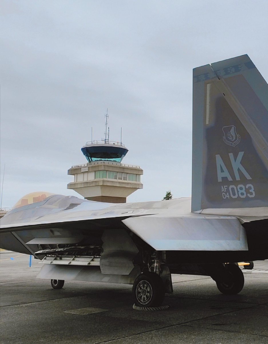 Sunil_Roselyn's tweet photo. The Alaskan F-22 Raptor, even up close, possesses a striking, industrial, and brutal beauty; its massive control surfaces give it a Transformers-like feel. https://t.co/FVbRComQEo