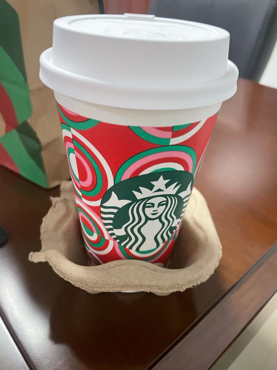 PKpole's tweet photo. Caught red-handed: coffee break = official work pause. https://t.co/zQsScAog1i