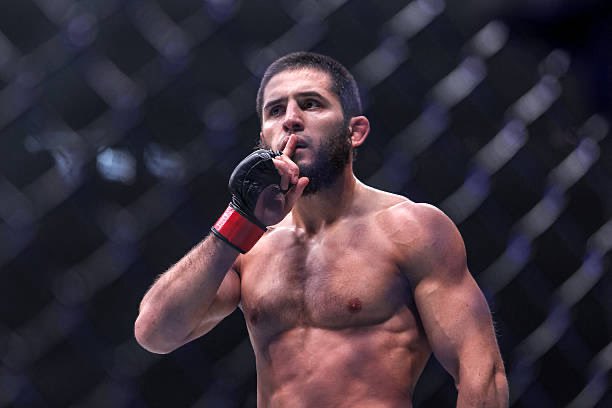 Akdextor's tweet photo. Islam Makhachev has surpassed Anderson Silva’s winstreak with 17 straight wins. 

🐐🔥🏆 @MAKHACHEVMMA https://t.co/P0JxsZF7Nv