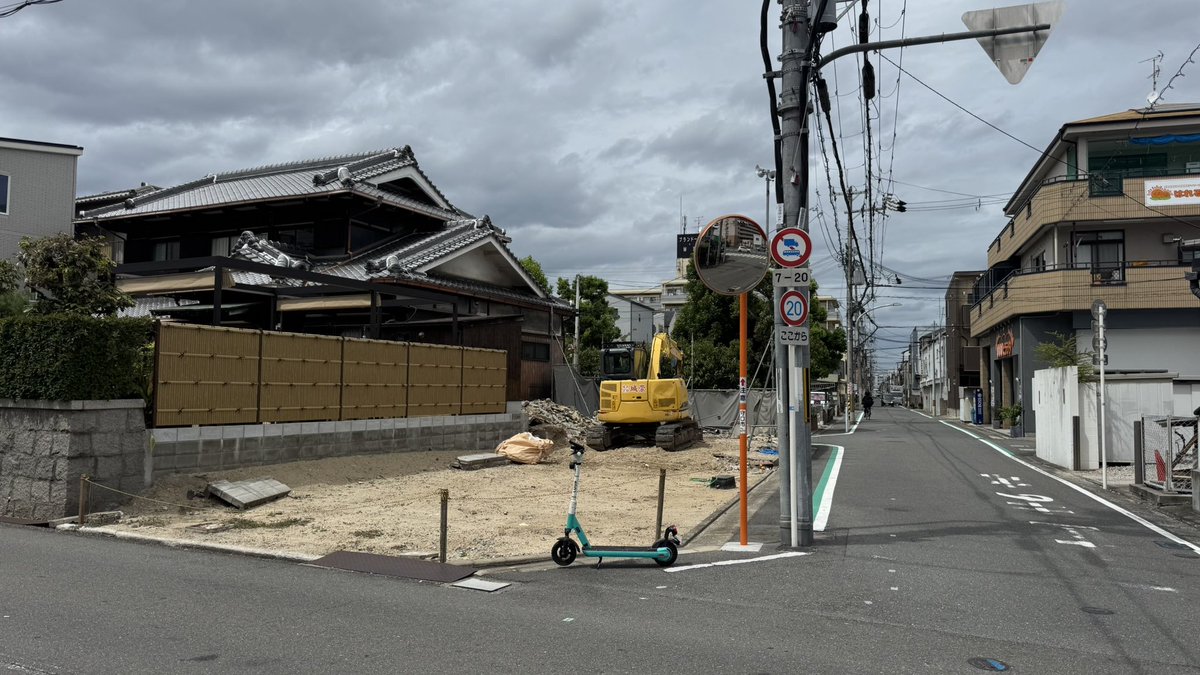doala2's tweet photo. 【聖地-2】

昨日は高校野球ファンの聖地に行ったけど、
今日はボクシングファンの聖地に行ってみました。喫茶白千館。

閉店してたのは知ってたけど、更地になってて残念。。。

#喫茶白千館 #白千館 #辰吉丈一郎 #浪速のジョー #るみ夫人 https://t.co/zRIko6sbiF
