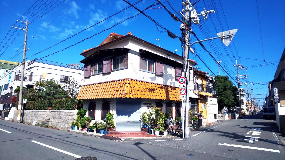 doala2's tweet photo. 【聖地-2】

昨日は高校野球ファンの聖地に行ったけど、
今日はボクシングファンの聖地に行ってみました。喫茶白千館。

閉店してたのは知ってたけど、更地になってて残念。。。

#喫茶白千館 #白千館 #辰吉丈一郎 #浪速のジョー #るみ夫人 https://t.co/zRIko6sbiF